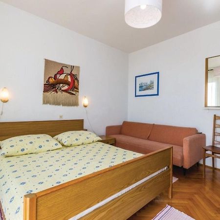 Apartment Dari 로브란 외부 사진